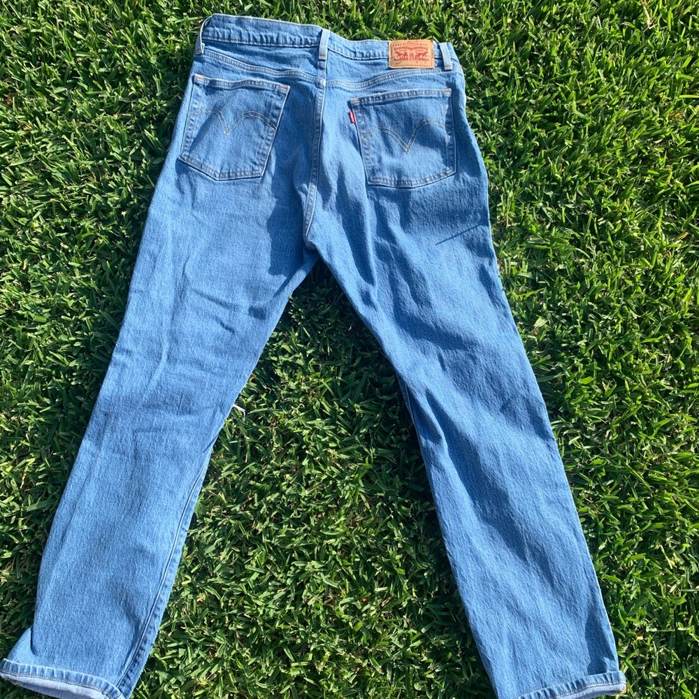 Levi mom jeans